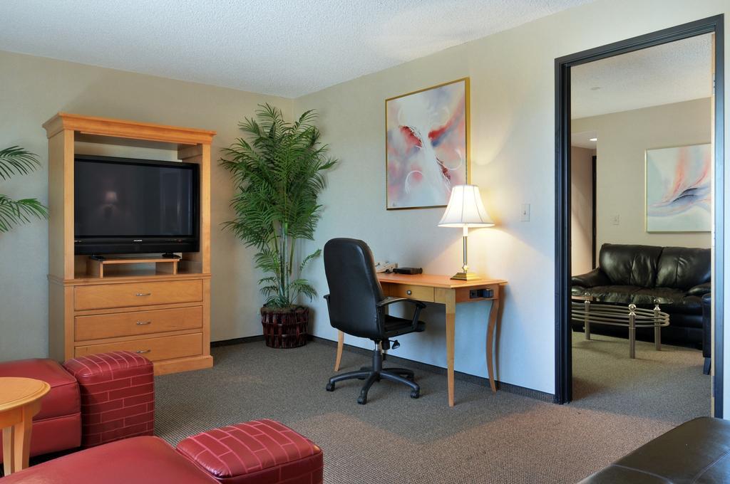 Red Lion Hotel Denver Southeast 오로라 객실 사진